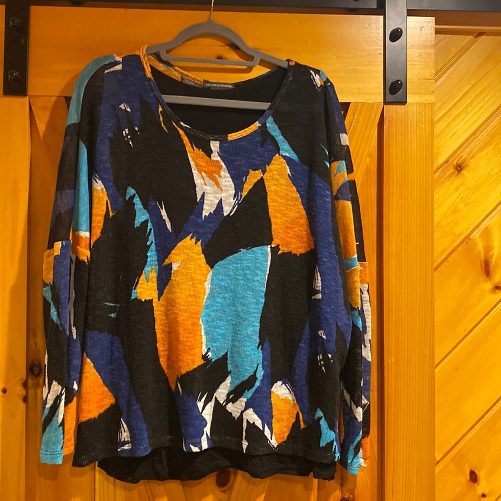 Xxl Chelsea & Theodore top with attached tank underneath.